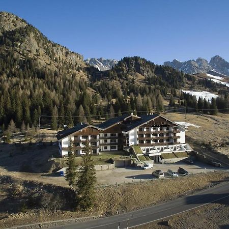 Appartamento Ab San Pellegrino-passet Exteriör bild